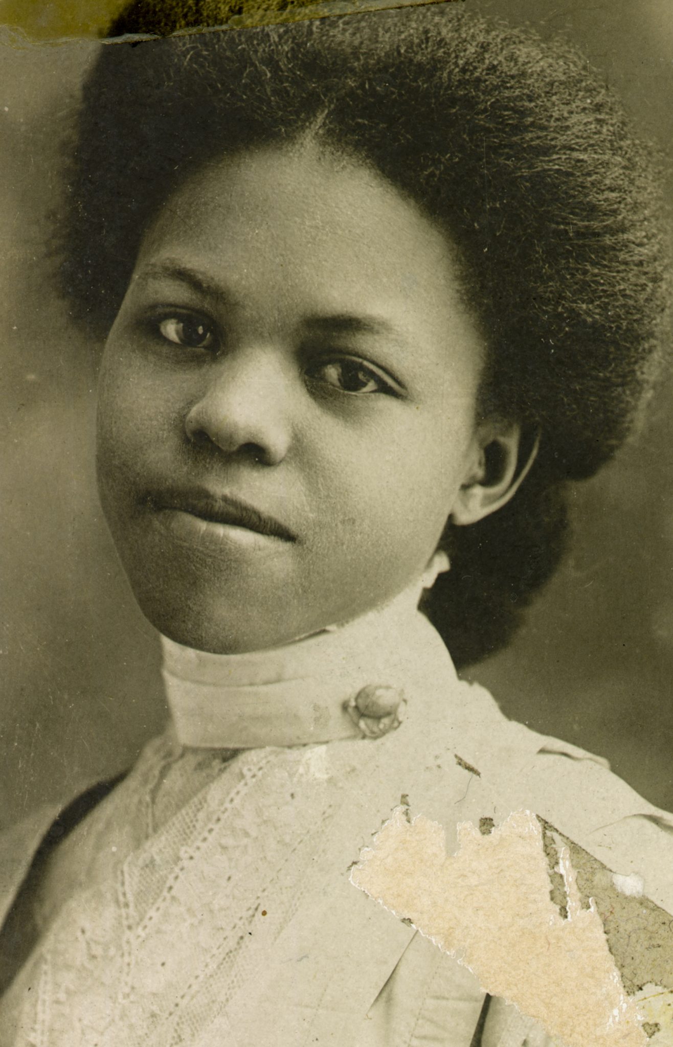portrait of Clara Belle Williams